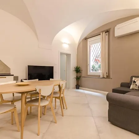 Cartoleria Suite: Spazioso, Moderno E Apartamento Bolonia