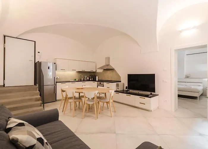 Apartment Cartoleria Suite: Spazioso, Moderno E