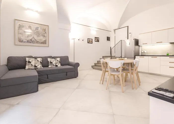 Cartoleria Suite: Spazioso, Moderno E דירה