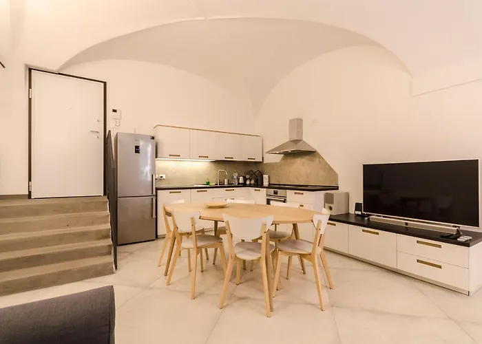 Cartoleria Suite: Spazioso, Moderno E Apartment *