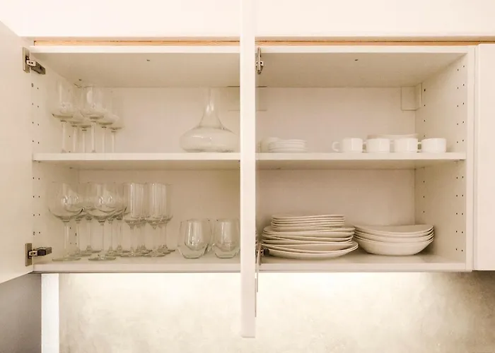 Cartoleria Suite: Spazioso, Moderno E דירה *