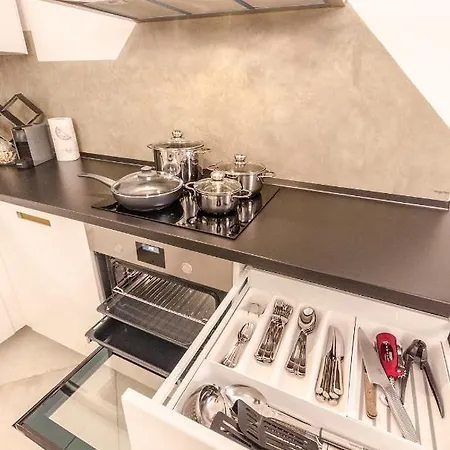Appartement Cartoleria Suite: Spazioso, Moderno E *